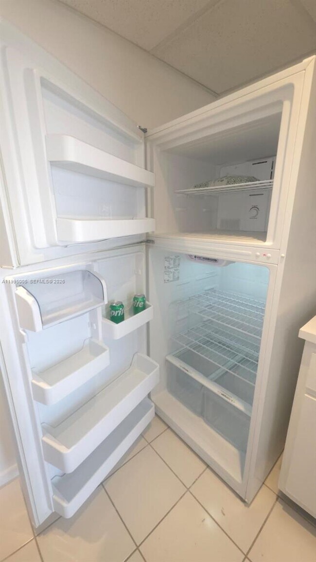 Photo - 2350 NE 135th St Unit 1402