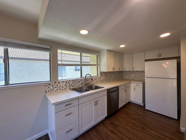Photo - 3701 Colonial Dr