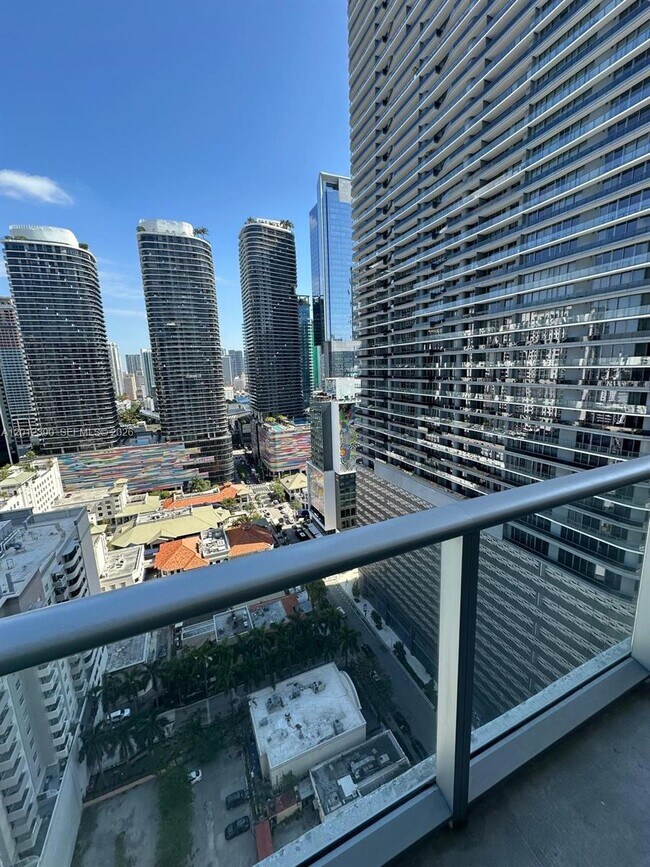 Photo - 1100 S Miami Ave Unidad 2608