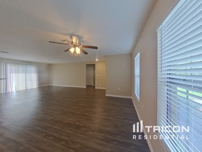 Photo - 3170 Courtland Blvd