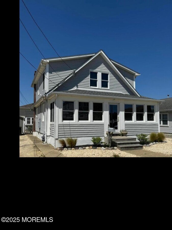Photo - 107 Bond Ave Casa
