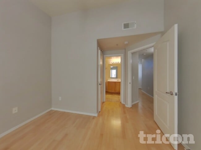 Photo - 16825 N 14th St