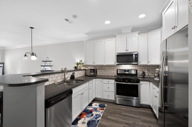 Photo - 1620 Cedar Hill Way