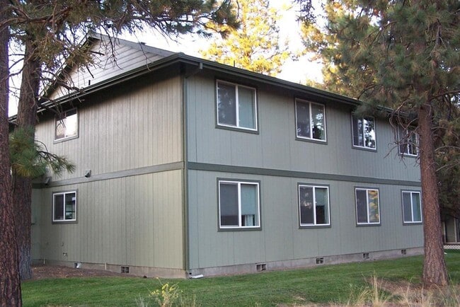 Photo - 1725 SW Forest Ridge Ave Unit B