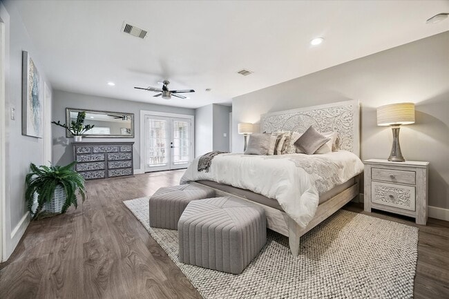 Photo - 4715 Braesvalley Dr