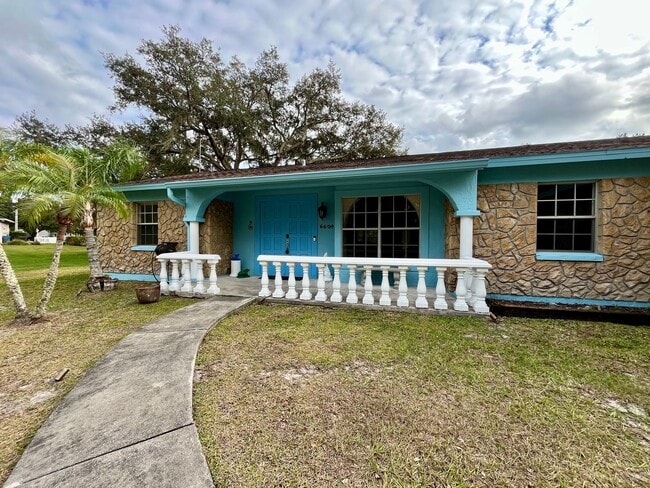 Photo - 3 bed/ 2 bath Beauty!