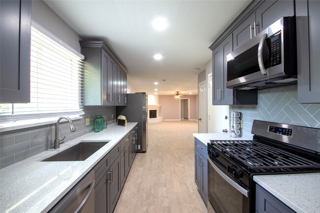 Photo - 1011 Twinbrooke Dr