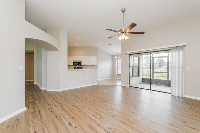 Photo - 1406 Storington Ave