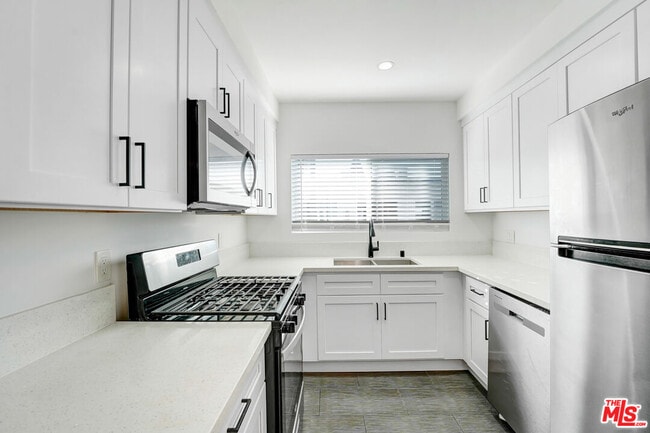 Photo - 317 S Kenmore Ave Unidad 16