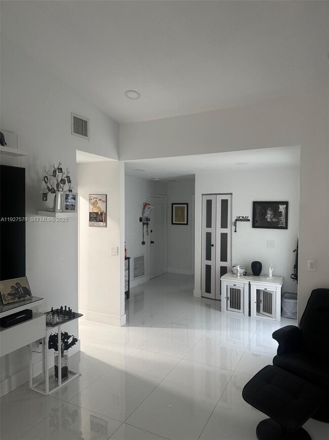 Photo - 1131 SW 110th Ave