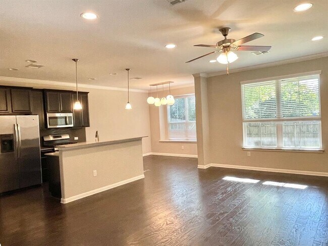 Building Photo - 13400 Briarwick Dr Unit 2202 Rental