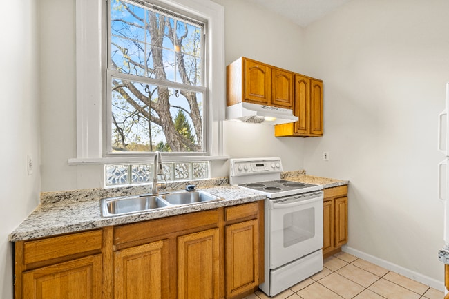 Photo - 139 Boswell Ave Unit 2B