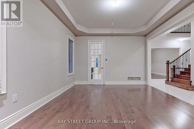 Photo - 423 Threshing Mill Blvd.