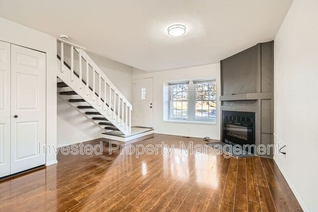 Photo - 4040 E 94th Ave