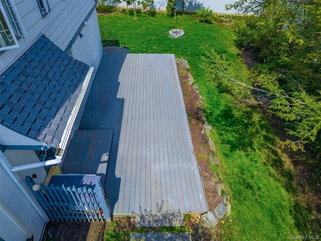 Photo - 166 Valley Stream Rd E