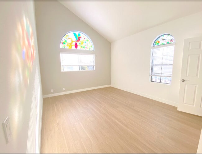 Photo - 7100-7102 Ramsgate Ave