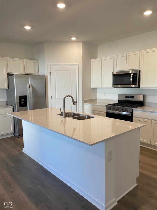 Photo - 940 Saddlebrook Farms Blvd