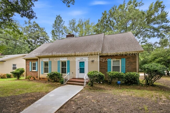 Building Photo - 4535 Dawnwood Dr