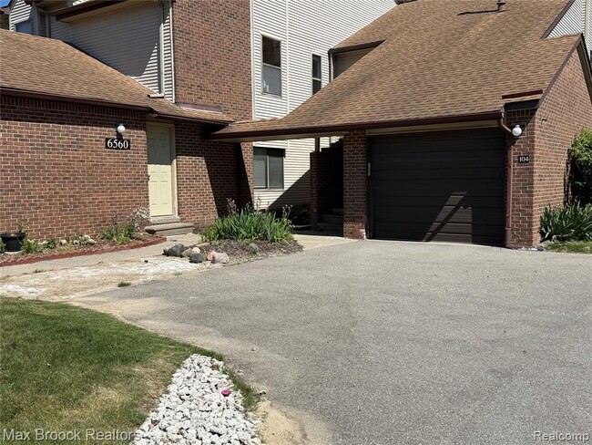 Photo - 6560 Ridgefield Cir Unit 104