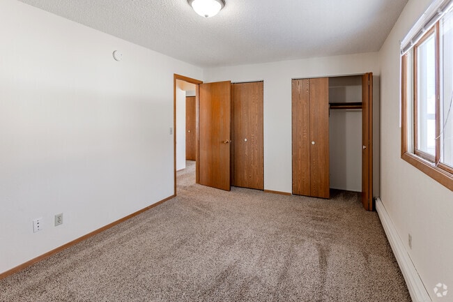 2BR, 1BA - Primary Bedroom