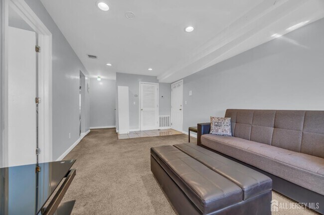 393 College Dr