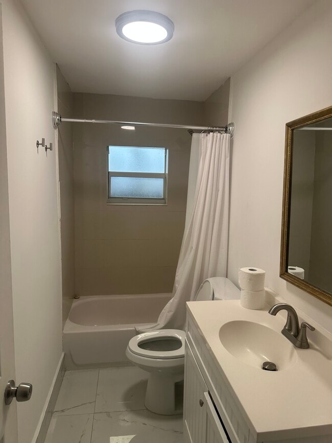 Photo - 1020 NW 55th St