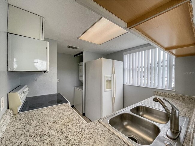 Photo - 402 Orchid Dr