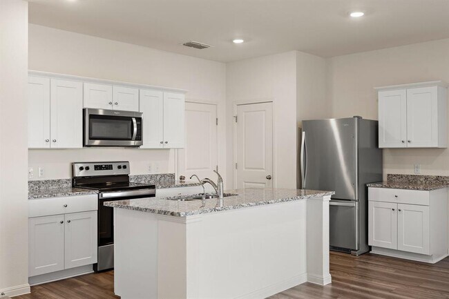 Photo - 640 Gemsbok Rd