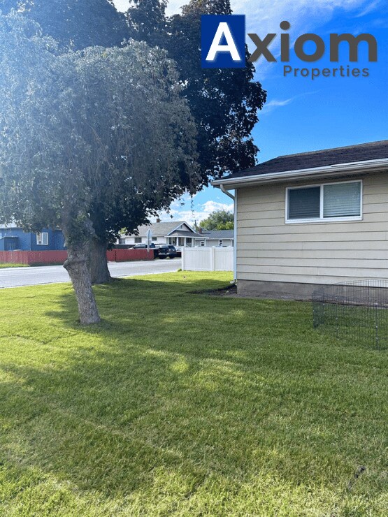 Photo - 906 E Elm-B Unit B