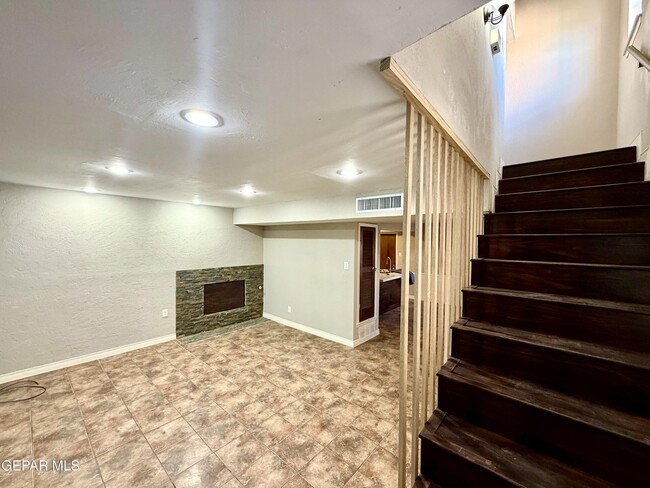 Photo - 11105 La Quinta Pl