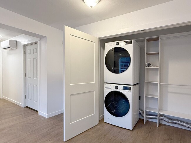 Photo - 1944 Olympia Ave NE