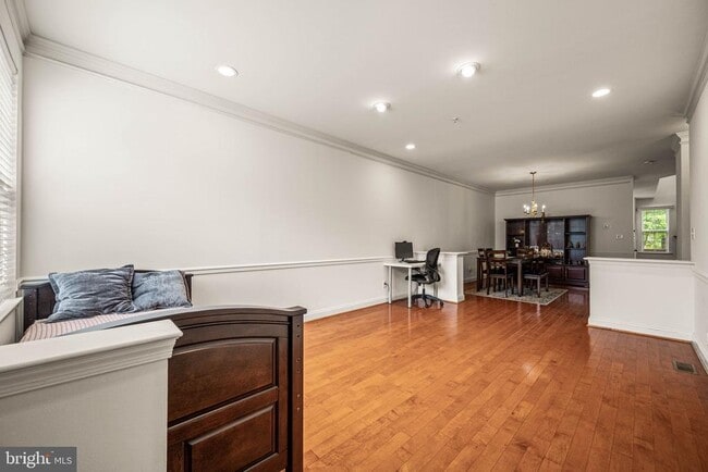Building Photo - 261 Tall Pines Dr