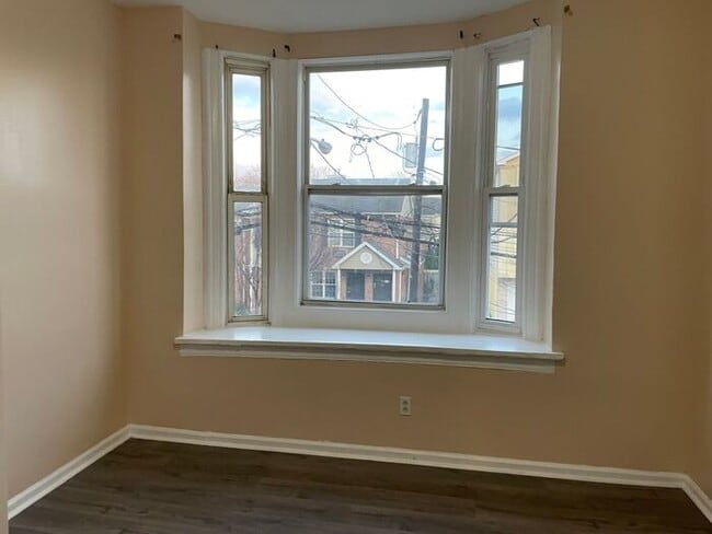 Photo - Move in Ready. Pets ok. Section 8 ok.