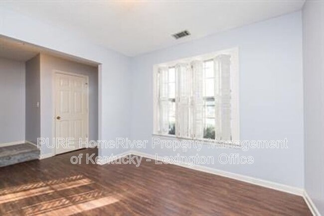 Photo - 1112 Turkey Foot Rd