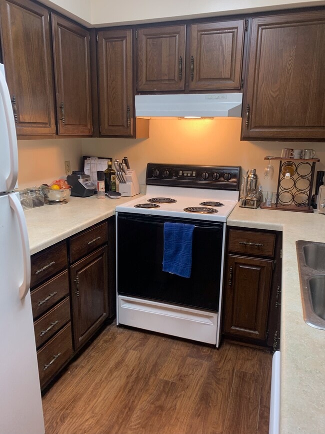 Photo - 912 W MacArthur Ave Unit 912 W. MacArthur Ave