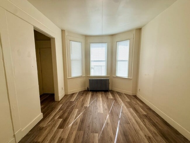 128 Greenwood St Unit 2L