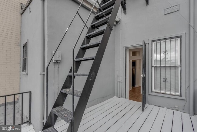 Photo - 1113 N Calvert St