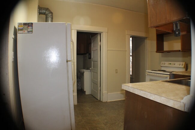 Photo - 620 Tilden St