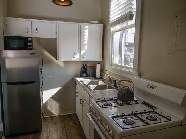 Photo - 115 W 36th St Unit 1 Bedroom 1 Bath