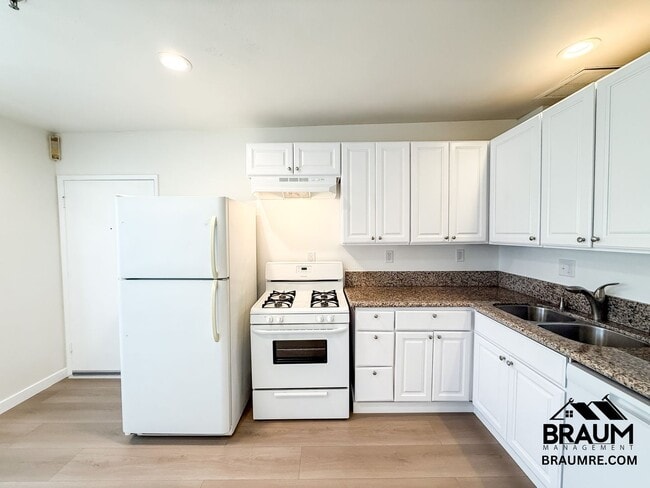 Photo - 1537 Franklin St Unit 1537A