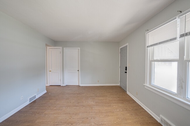 Photo - 2208 Fremont St