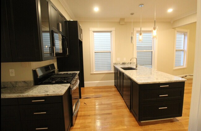 Photo - 125 Princeton St Unit 2