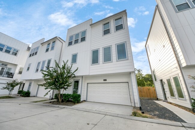 Photo - 1907 Lonestar Brook Ln