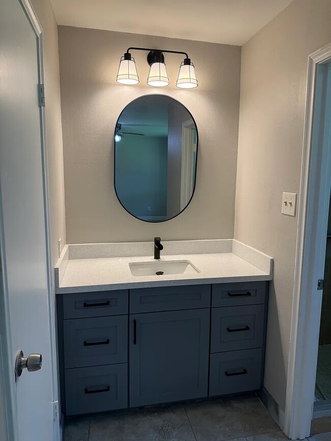 Photo - 14307 Lantern Ln