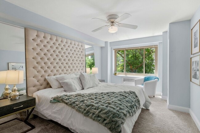 1350 N Lake Shore Dr Unit 13501