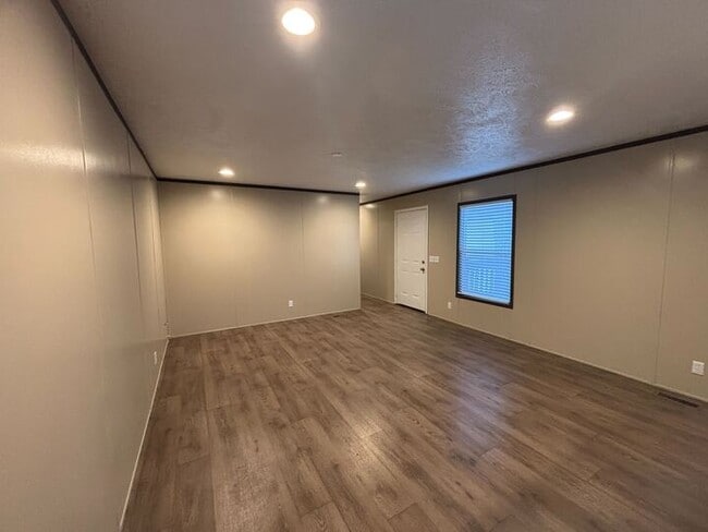 Photo - 601 Kathy St