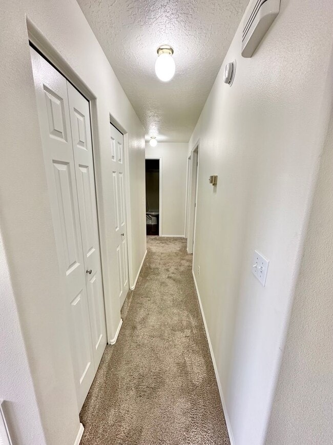 Photo - 4 bedrooms plus 2 additional areas. Price Reduced!!