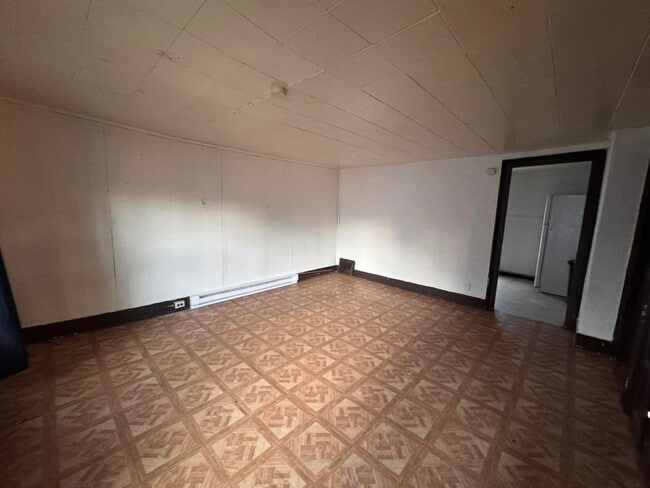 Photo - 27 Robinson St Unit 2F