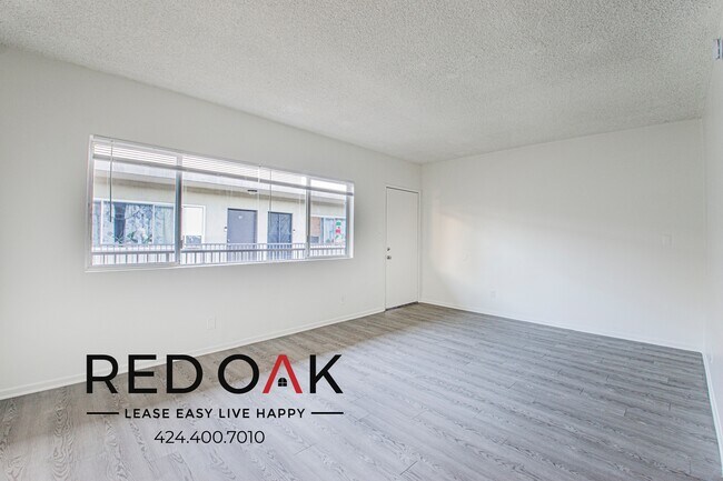 Building Photo - 916 S Carondelet St Unit 31