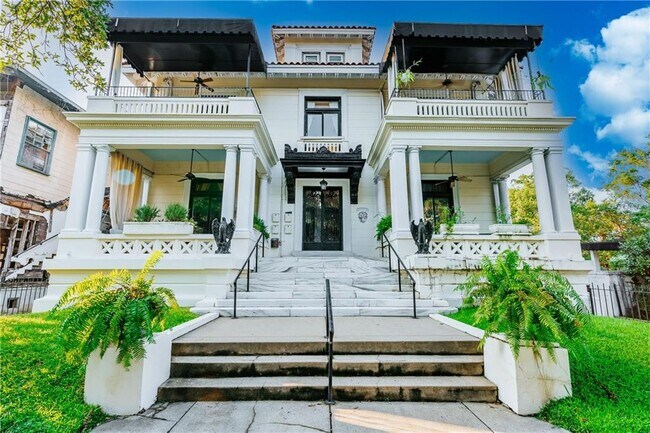 Photo - 960 Government St Unit C